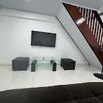 Edificio Frente A La Playa En Cartagena, Marbella