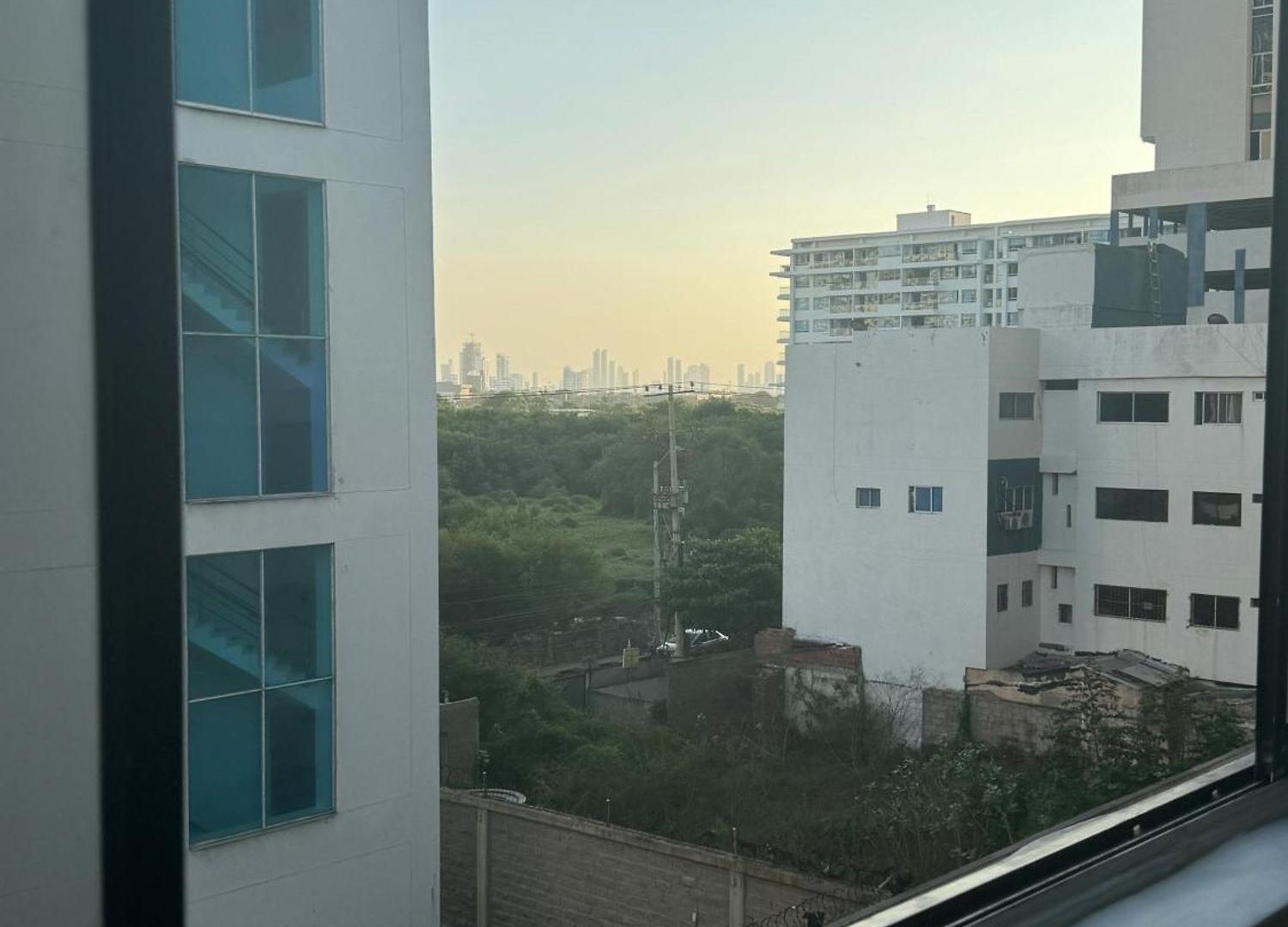 Edificio Frente A La Playa En Cartagena, Marbella Apartamento
