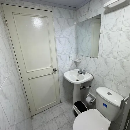 Apartamento Edificio Frente A La Playa En Cartagena, Marbella